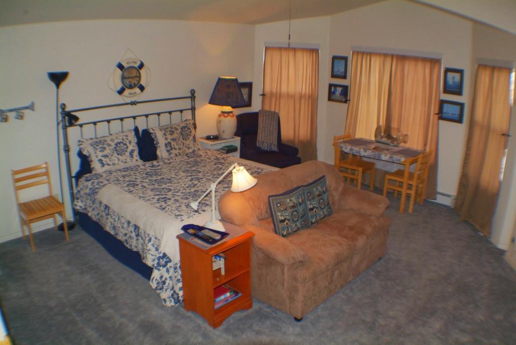 Castle Creek Bed And Breakfast Гранд Джънкшън Екстериор снимка